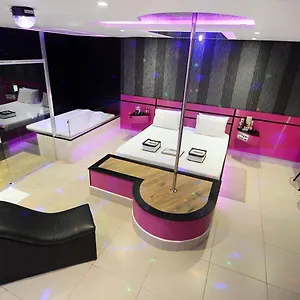  Motel para Casais Secrets 4